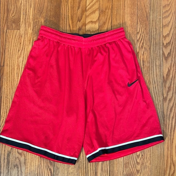 Nike Dri-Fit Classic Mesh Basketball Shorts red men's XL - Picture 1 of 7